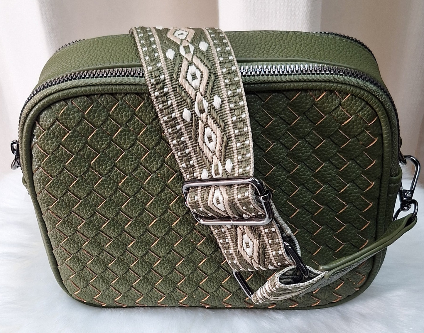 Tas L
